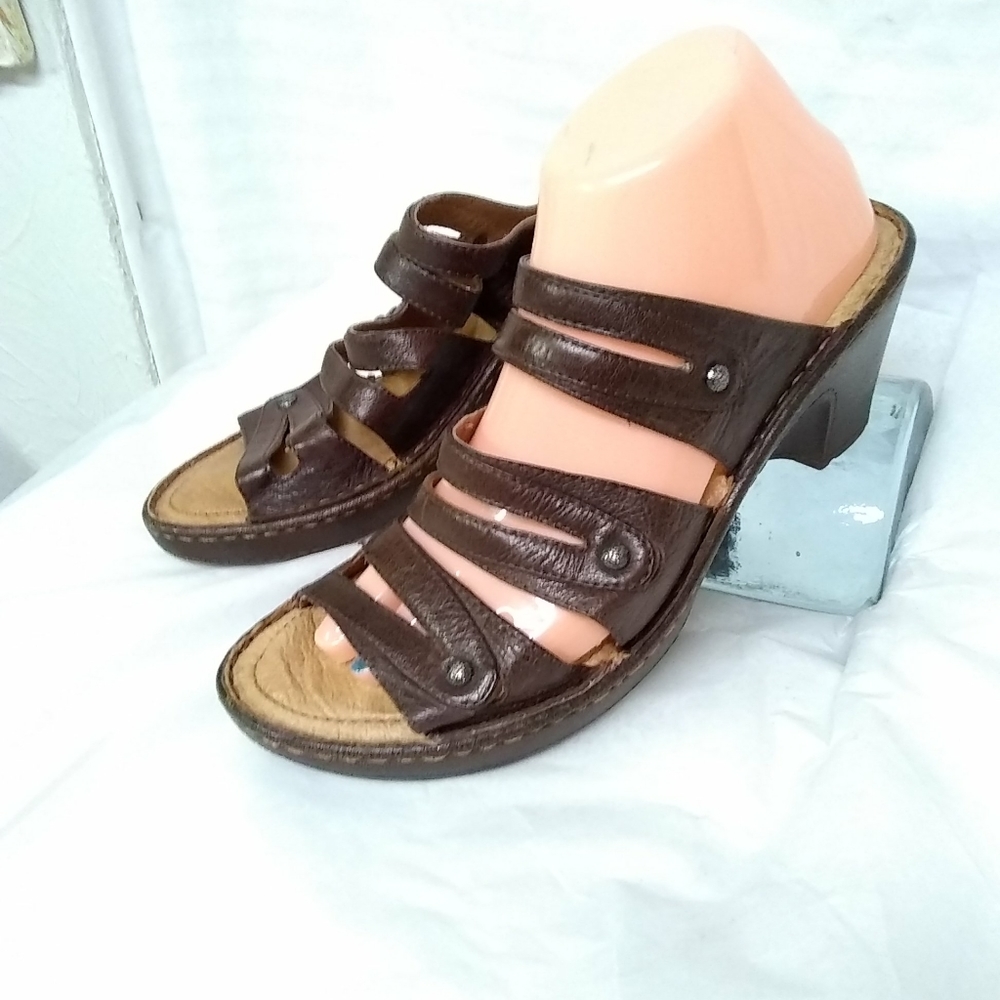 Nurture  Sandals Brown Leather Banded 3"  Wedged  Shoes 9M